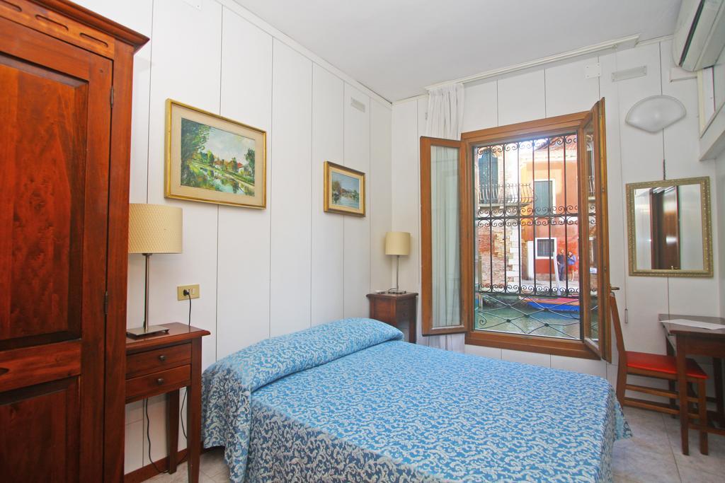 Dalla Mora Venecia