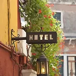 Hotel dalla Mora